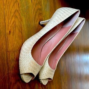 Casual heels. Like new condition